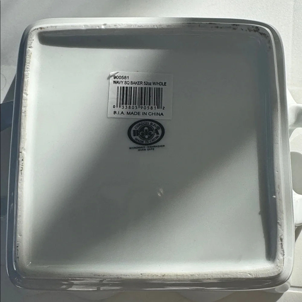 Bia Cordon Bleu stylish white